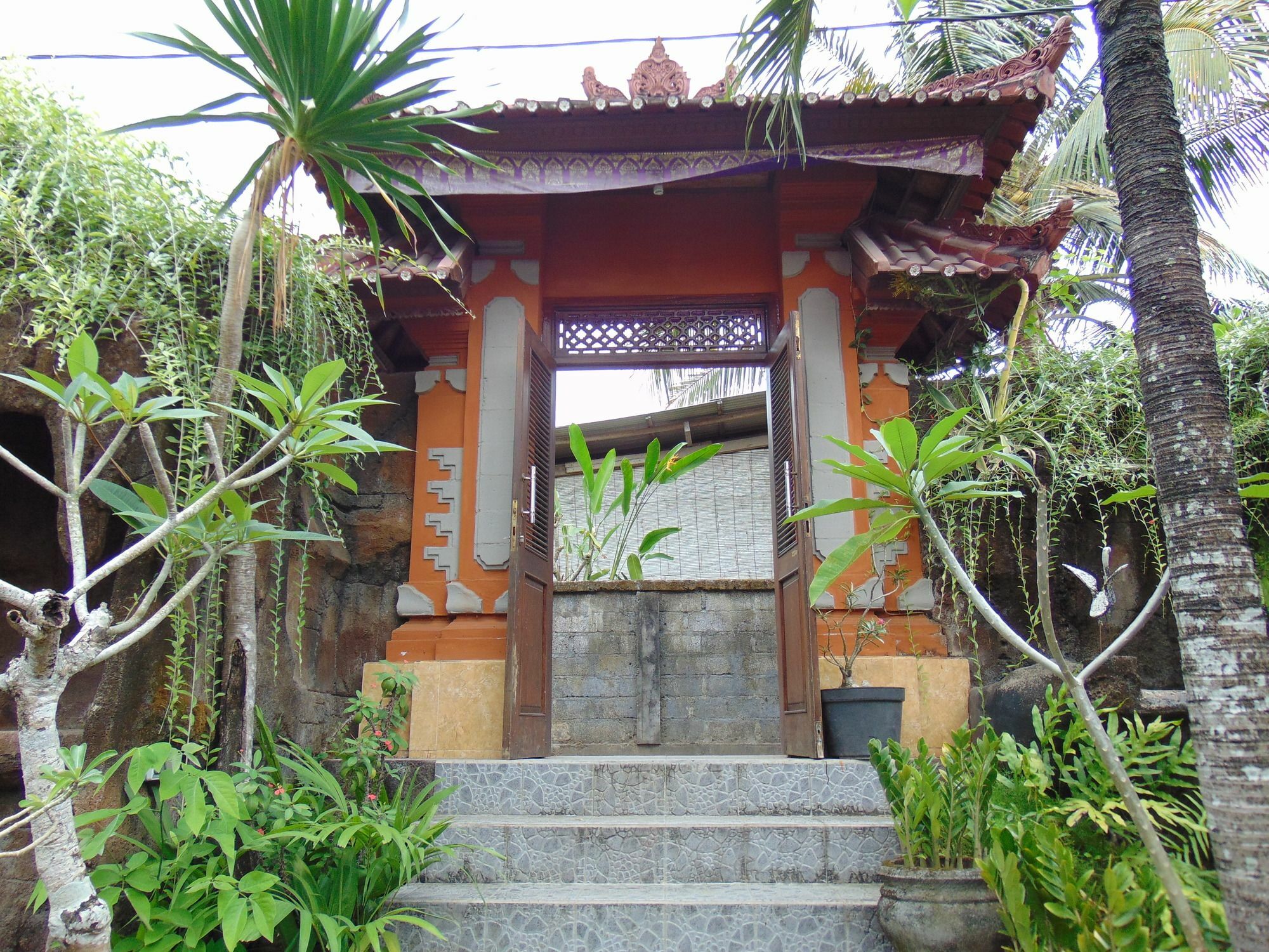 Dipondok Homestay Pecatu  Exterior photo