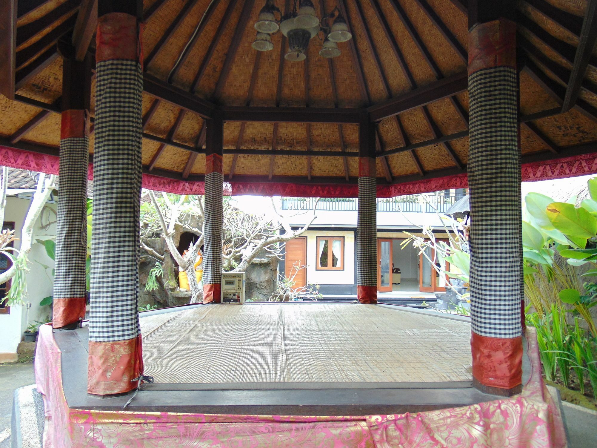 Dipondok Homestay Pecatu  Exterior photo